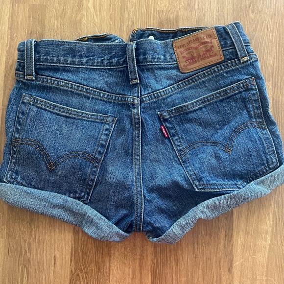 LEVIS SHORTS| sz 27 | Blue | button fly - Picture 3 of 4